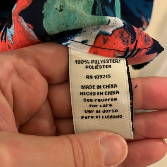 Zac & Rachel blouse, flower design, women’s size XL - Picture 5 of 6